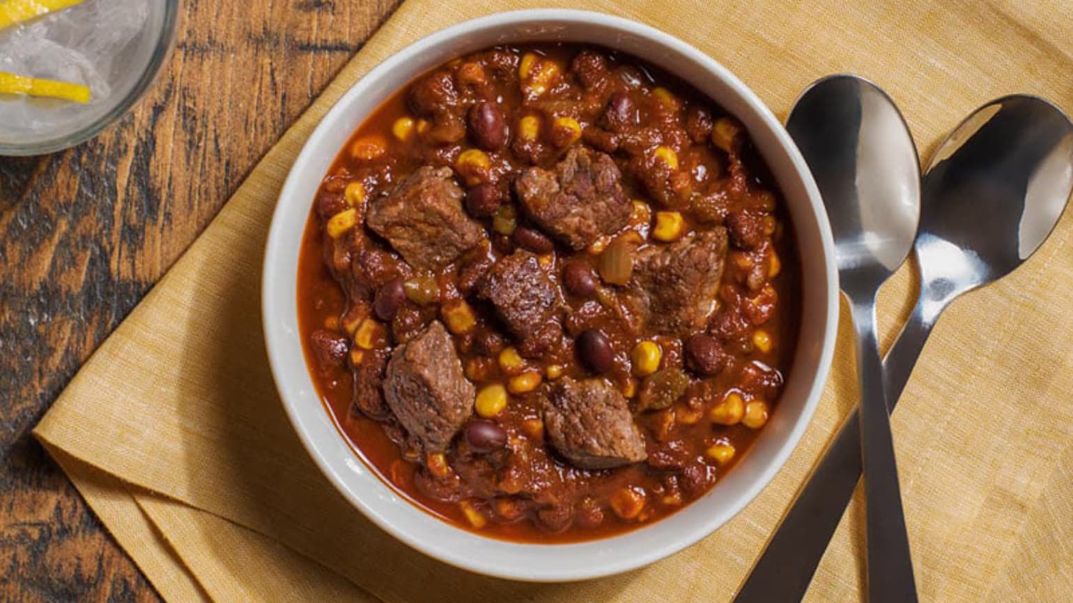 Slow Cooker Spicy Southwest Beef And Bean Chili